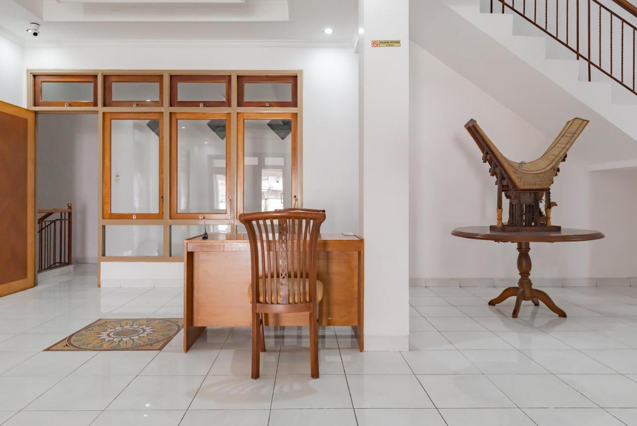 Reddoorz Plus Near Universitas Maranatha Bandung 2 Bagian luar foto