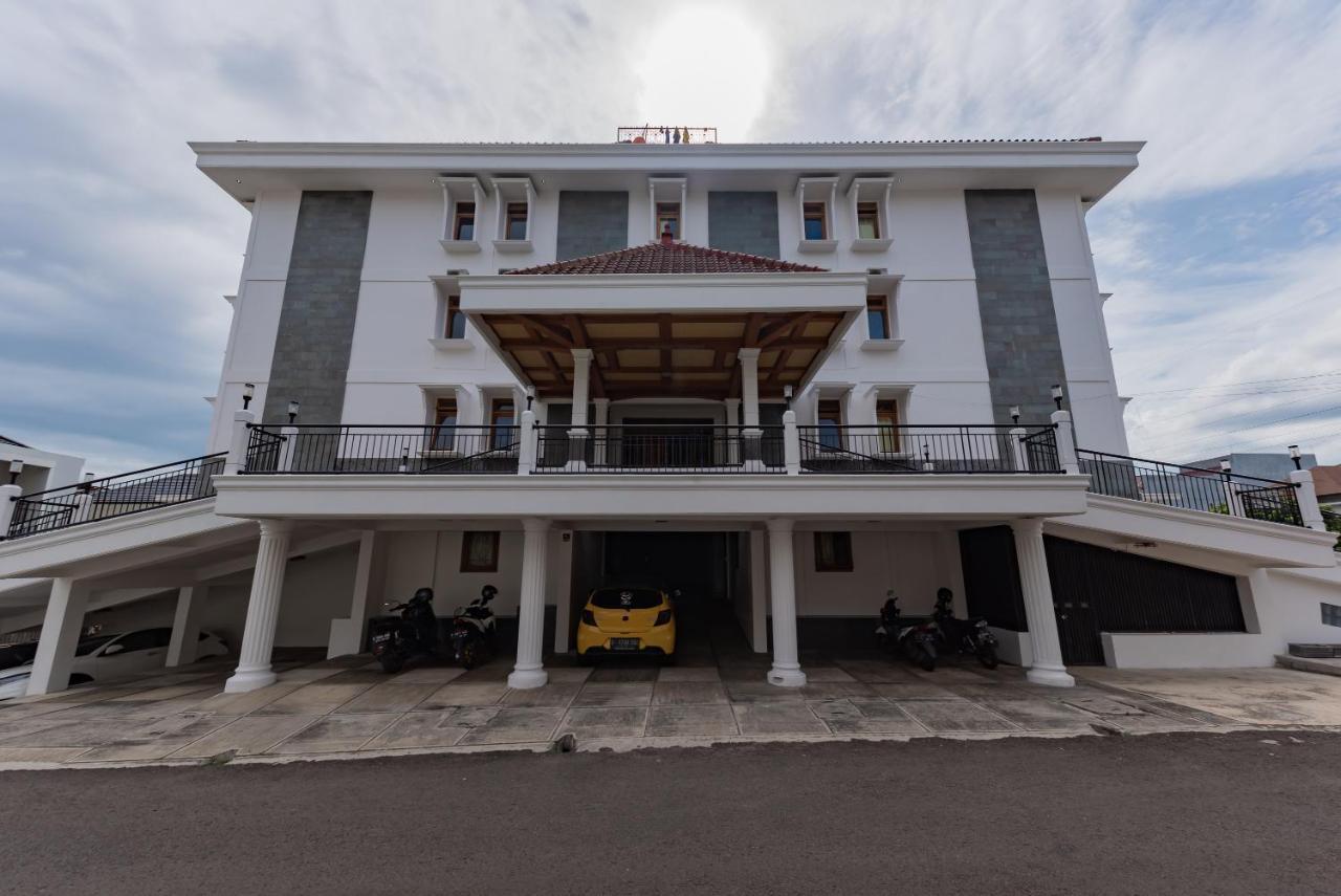 Reddoorz Plus Near Universitas Maranatha Bandung 2 Bagian luar foto